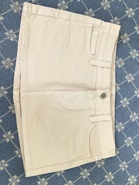 Brandy Melville Light Cream Denim Jean Shorts